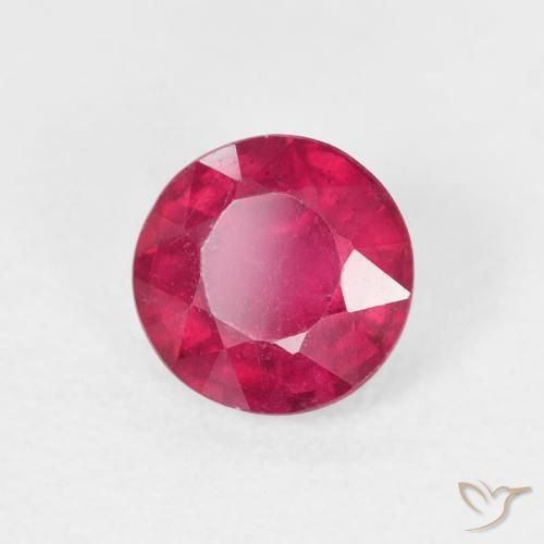 ياقوت Medium Dark-Red طبيعي، دائري، 1.21 قيراط، قليلا جدا