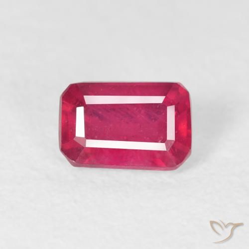 0.83ct طبيعي أحمر متوسط ياقوت, قص الزمرد, قليلا جدا