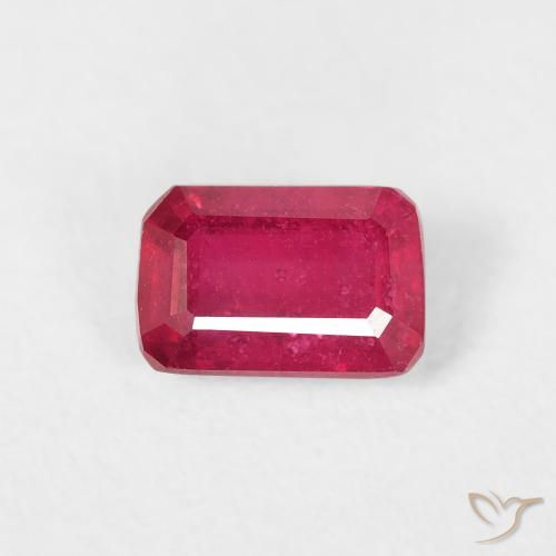 0.84ct طبيعي أحمر فاتح ياقوت, قص الزمرد, قليلا جدا