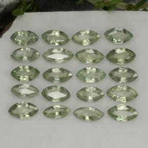 ياقوت طبيعي بلون Earthy Green     ، وزن ‎3.22‎ قيراط، شكل ماركيز، مقاس ‎4.6x2.5‎ مم