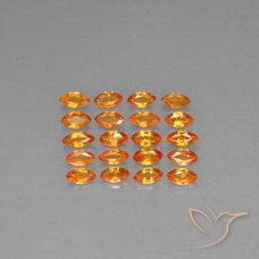 ياقوت طبيعي بلون Apricot Orange ، وزن ‎3.81‎ قيراط، شكل ماركيز، مقاس ‎4.8x2.6‎ مم