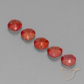أحجار زفير أحمر لامع طبيعية، مثلثى، VVS-VS، وزنها 1.83 قيراط