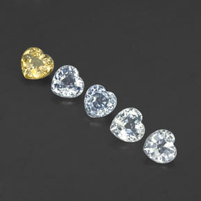 أحجار ياقوت أزرق متعدد الألوان طبيعية، شكل القلب، قليلا جدا، وزنها 1.58 قيراط