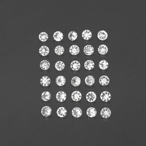 ياقوت طبيعي بلون أبيض، وزن ‎‎ قيراط، شكل دائري، مقاس ‎2.18‎ مم