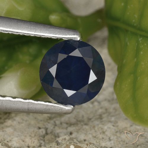 0.61ct طبيعي ازرق غامق زفير, دائري, قليلا جدا