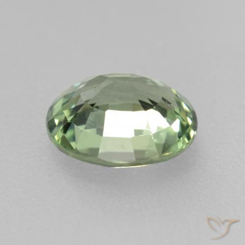 زفير Medium Light Green طبيعي، بيضوي، 0.76 قيراط، VVS-VS