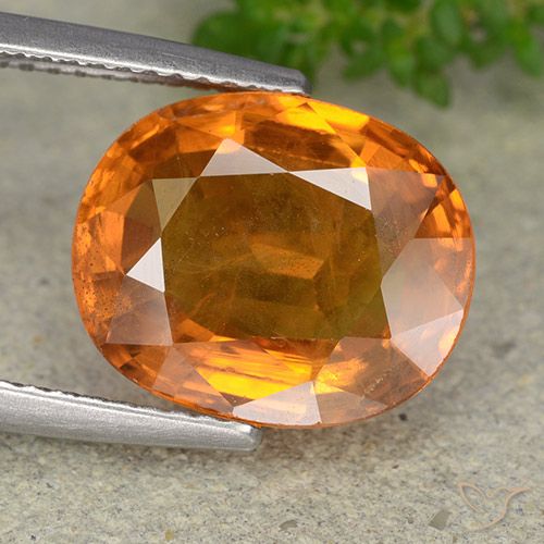 6.70ct طبيعي برتقالى داكن-متوسط زفير, بيضوي, VS-SI