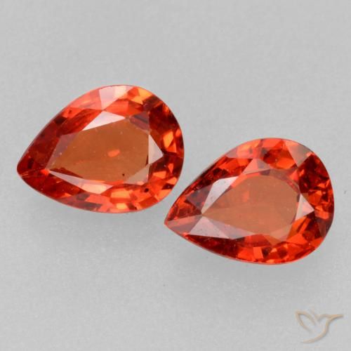 0.75ctw طبيعي أحمر نارى زفير, شكل الكمثرى, قليلا جدا