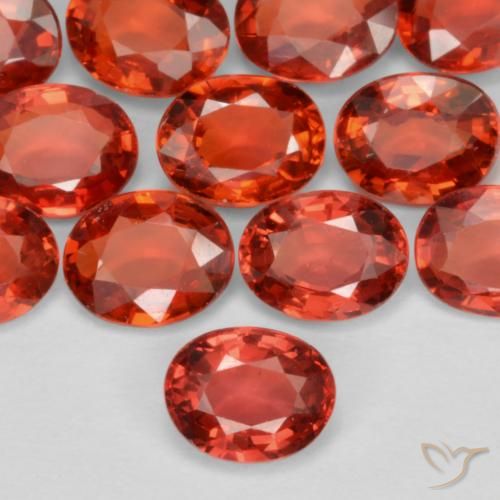 0.45ct طبيعي أحمر لامع زفير, بيضوي, قليلا جدا