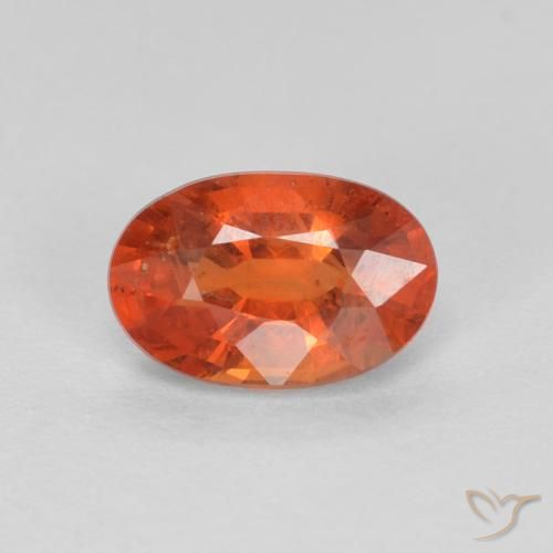 0.66ct طبيعي أحمر كثيف زفير, بيضوي, قليلا جدا