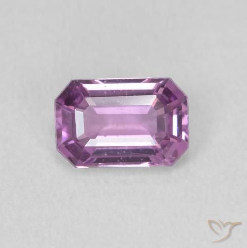 0.69ct طبيعي أرجوانى متوسط زفير, قص الزمرد, VVS-VS