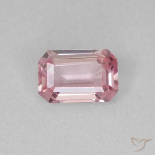 0.66ct طبيعي درجة لون وردى العلكة زفير, قص الزمرد, VVS