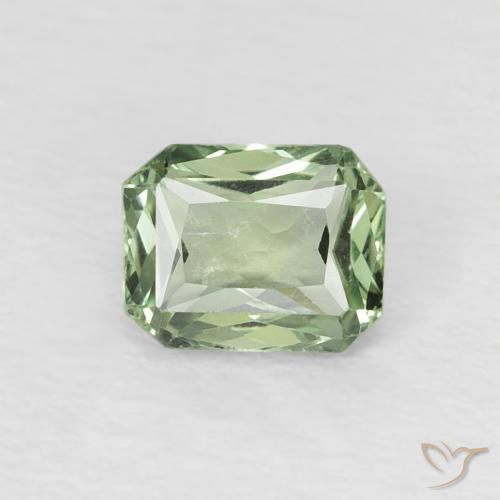 0.56ct طبيعي Medium Light Green زفير, قص الزمرد, VVS