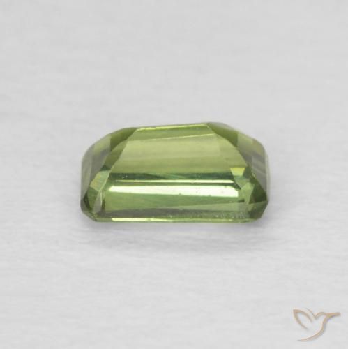 زفير Medium Light Green طبيعي، ثمانى / قصة زمرد، 0.48 قيراط، VVS-VS