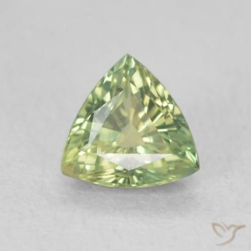 0.68ct طبيعي أخضر دافئ زفير, مثلثى, قليلا جدا