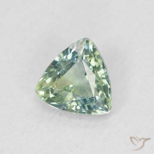 زفير Medium Light Green طبيعي، مثلثى، 0.50 قيراط، VVS-VS