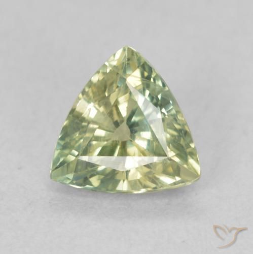 0.74ct طبيعي أخضر دافئ زفير, مثلثى, قليلا جدا