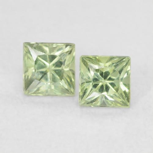 0.48ctw طبيعي Medium Light Green زفير, مربع, قليلا جدا