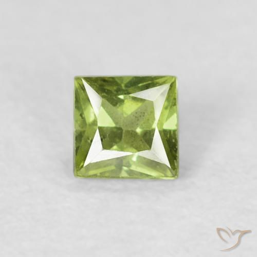 0.30ct طبيعي أخضر مصفر زفير, مربع, قليلا جدا