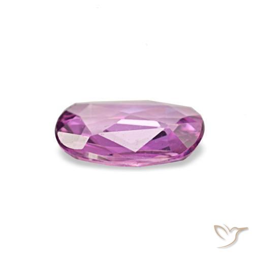 ياقوت طبيعي بلون Medium Light-Purple، وزن ‎0.44‎ قيراط، شكل بيضاوى، مقاس ‎6.1x4.8‎ مم