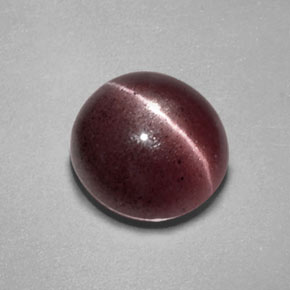 Sillimanite Cat's Eye طبيعي بلون بني، وزن ‎2.55‎ قيراط، شكل شفاف، مقاس ‎8.8x8.4‎ مم