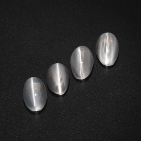 Sillimanite Cat's Eye طبيعي بلون دخاني، وزن ‎‎ قيراط، شكل بيضاوى، مقاس ‎6.5x3.9‎ مم