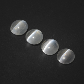 Sillimanite Cat's Eye طبيعي بلون دخاني، وزن ‎‎ قيراط، شكل دائري، مقاس ‎5.78‎ مم