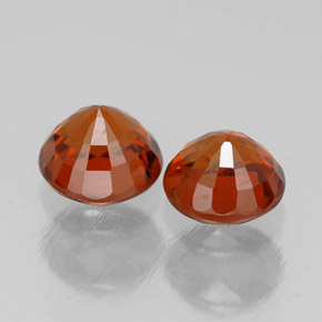 جارنيت سبيسارتايت طبيعي بلون أحمر برتقالي، وزن ‎‎ قيراط، شكل دائري، مقاس ‎5.27‎ مم