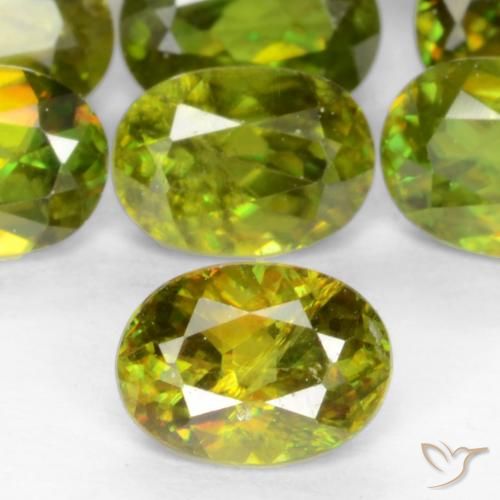 0.49ct طبيعي أخضر متوسط سيفين, بيضوي, VS-SI