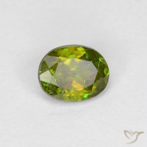 سيفين Medium Dark-Green طبيعي، بيضوي، 0.35 قيراط، قليلا جدا