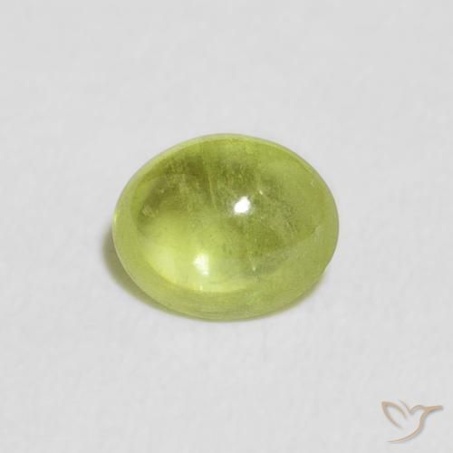 0.76ct طبيعي أخضر مصفر حيوى سيفين, بيضوي, شفاف