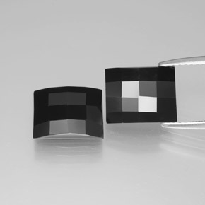 أحجار الإسبنيل شورل طبيعية، باجيت، غير شفاف، وزنها 6.90 قيراط