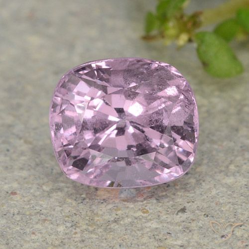 1.14ct طبيعي أرجوانى وردى فاتح جدا الإسبنيل, وسادة, قليلا جدا