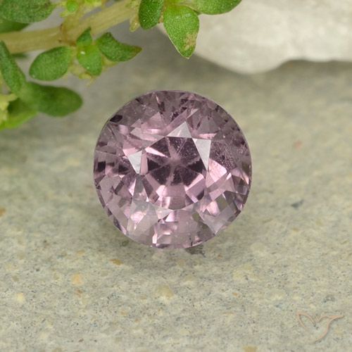 0.76ct طبيعي أرجوانى متوسط الإسبنيل, دائري, قليلا جدا