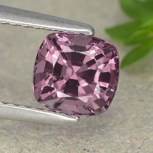 1.33ct طبيعي أرجوانى داكن-متوسط الإسبنيل, وسادة, VVS