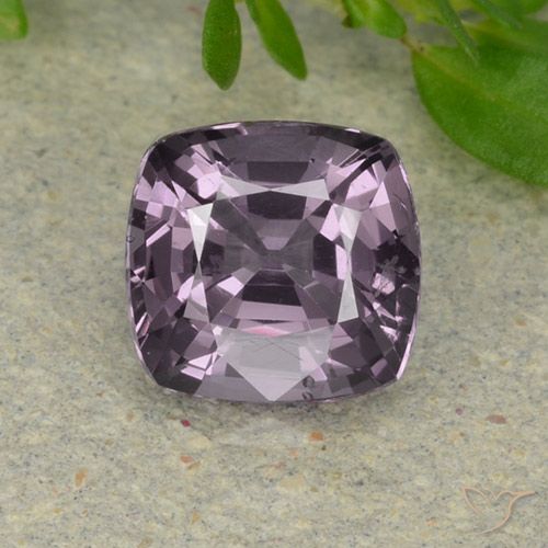 1.39ct طبيعي رمادى أرجوانى متوسط الإسبنيل, وسادة, قليلا جدا