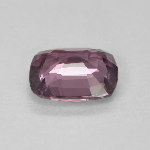 سبينيل طبيعي بلون Medium Dark-Purple، وزن ‎1.58‎ قيراط، شكل قطع وسادة، مقاس ‎7.8x6.4‎ مم