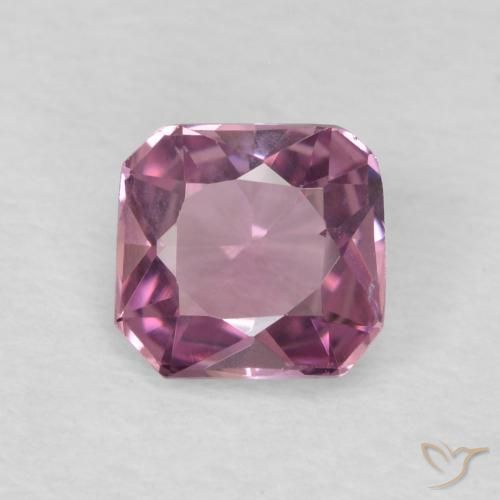 0.78ct طبيعي أرجوانى متوسط الإسبنيل, ثمانى / قصة زمرد, VVS-VS, Photo A