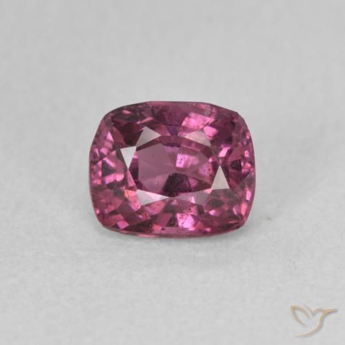 0.77ct طبيعي ماجنتى غامق الإسبنيل, وسادة, قليلا جدا