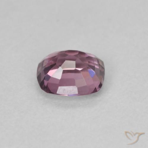 سبينيل طبيعي بلون Medium Dark-Purple، وزن ‎0.50‎ قيراط، شكل قطع وسادة، مقاس ‎4.9x4.2‎ مم