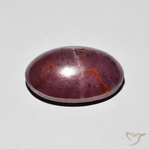 عقيق نجمى Medium Dark-Red طبيعي، بيضوي، 8.72 قيراط، غير شفاف