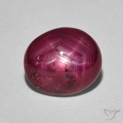 4.40ct طبيعي أحمر غامق ياقوت نجمة, بيضوي, غير شفاف