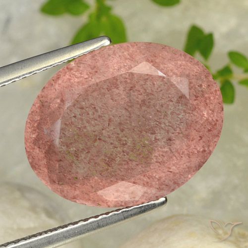 8.69ct طبيعي وردى متوسط كوارتز الفراولة, بيضوي, نصف شفاف