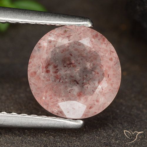 1.78ct طبيعي وردى ترابى كوارتز الفراولة, دائري, نصف شفاف