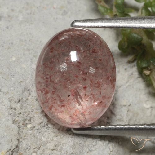 3.40ct طبيعي أحمر هندى كوارتز الفراولة, بيضوي, نصف شفاف