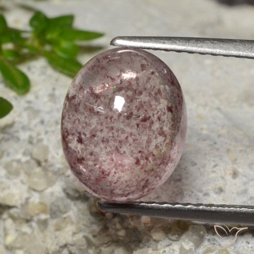 4.64ct طبيعي وردى متوسط كوارتز الفراولة, بيضوي, نصف شفاف