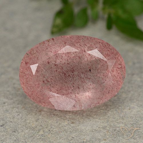 5.99ct طبيعي وردى فاتح-متوسط كوارتز الفراولة, بيضوي, نصف شفاف
