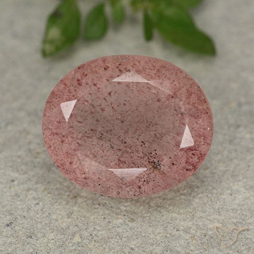 5.64ct طبيعي وردى ترابى كوارتز الفراولة, بيضوي, نصف شفاف