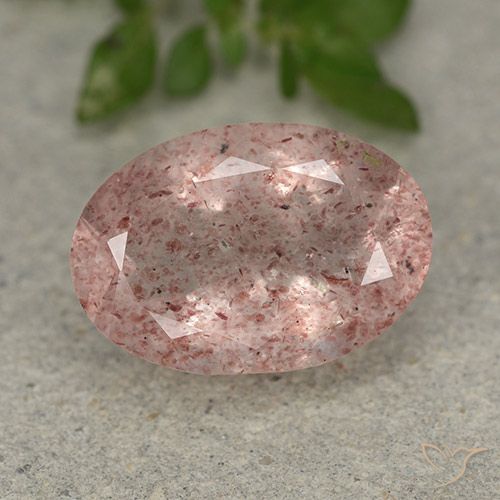 4.94ct طبيعي وردي فاتح كوارتز الفراولة, بيضوي, نصف شفاف