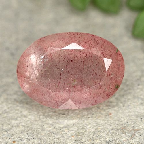 5.75ct طبيعي وردى فاتح-متوسط كوارتز الفراولة, بيضوي, نصف شفاف